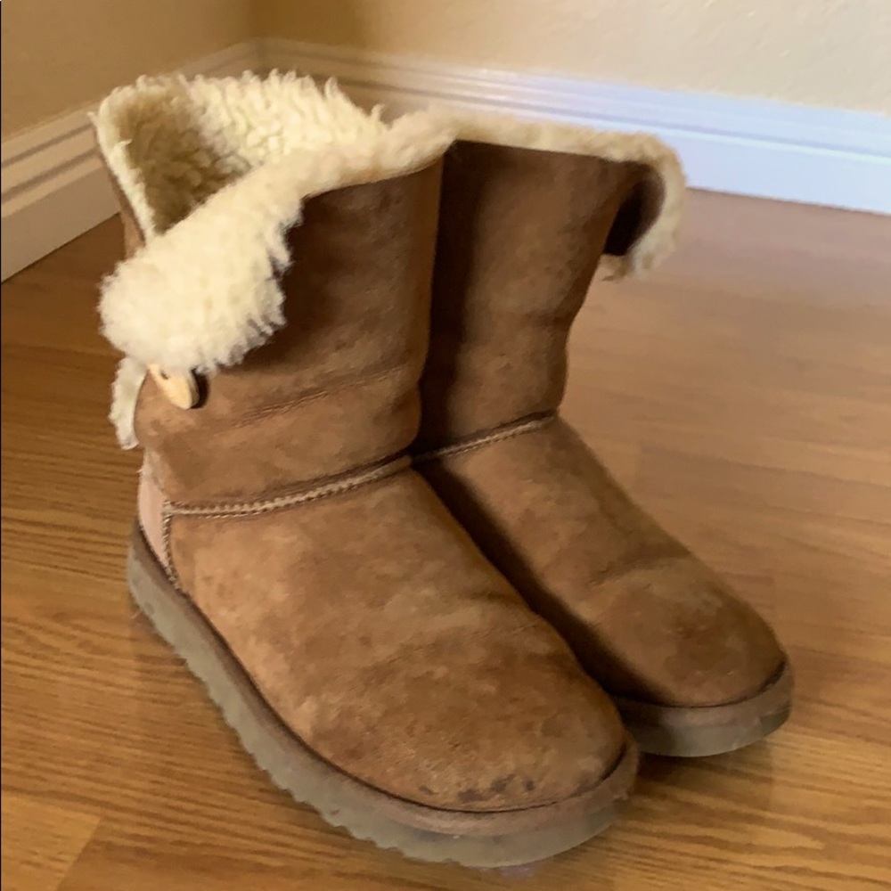 Uggs - image 3